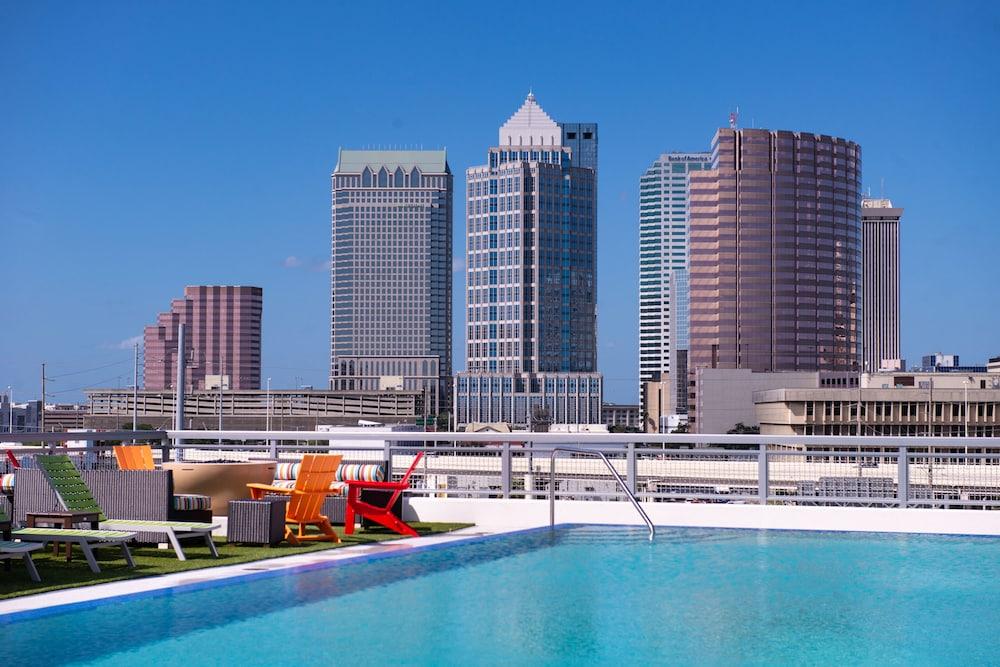 Hotel Hampton Downtown Channel District